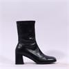 Una Healy Feathered Block Heel Ankleboot - Vinyl